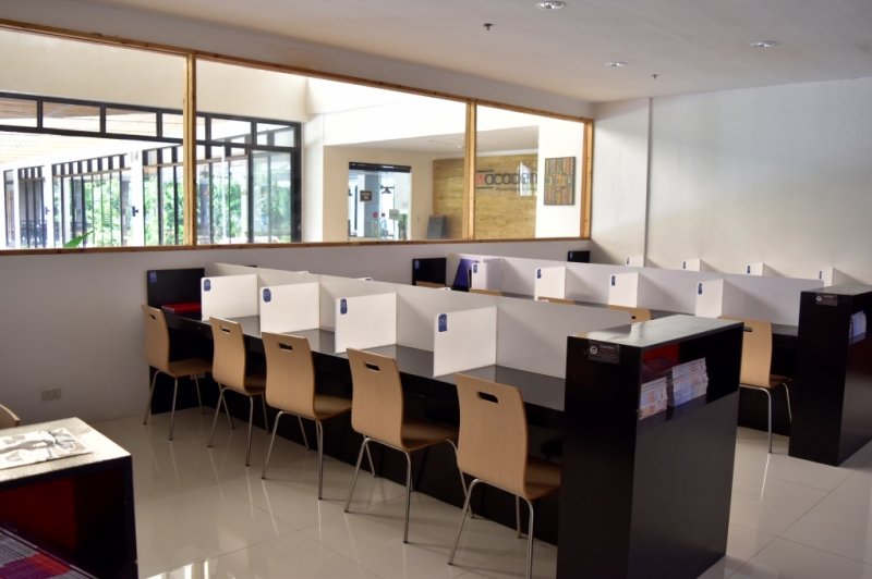 フィリピン留学 Cebu21 - EV Academy-Library-1